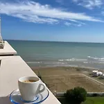Mare E Sole Z Basenem I Przy Plazy Lägenhet