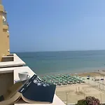 Mare E Sole Z Basenem I Przy Plazy Apartman *