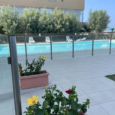 Appartamento Mare E Sole Z Basenem I Przy Plazy Marotta