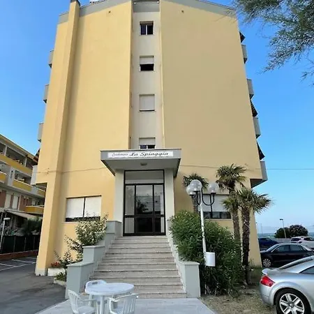 Mare E Sole Z Basenem I Przy Plazy Daire