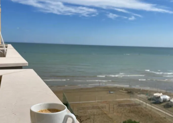 Mare E Sole Z Basenem I Przy Plazy Apartment