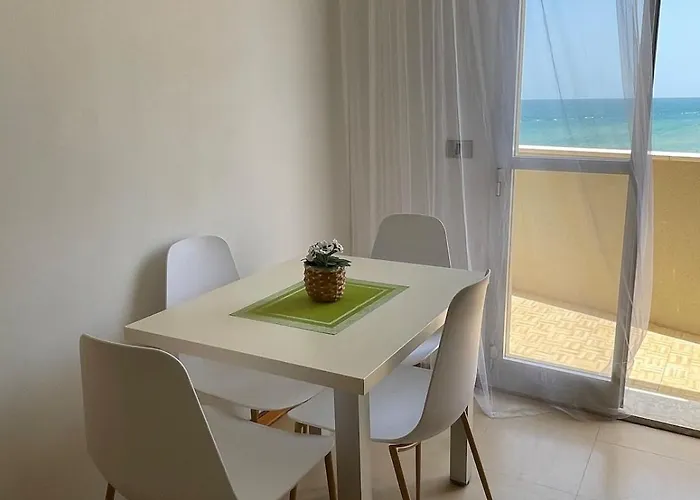 Mare E Sole Z Basenem I Przy Plazy Apartment *